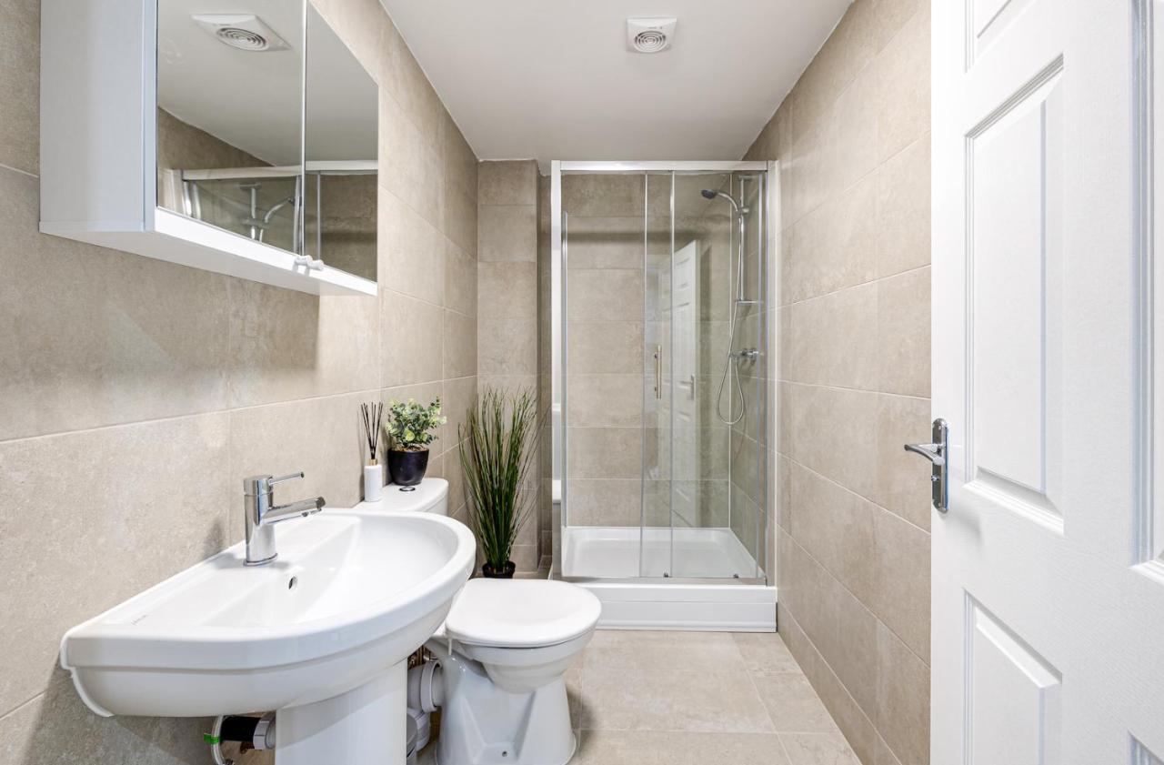Cosy Modern Apt In Heart Of Stockport - Sleeps 4 Exterior photo