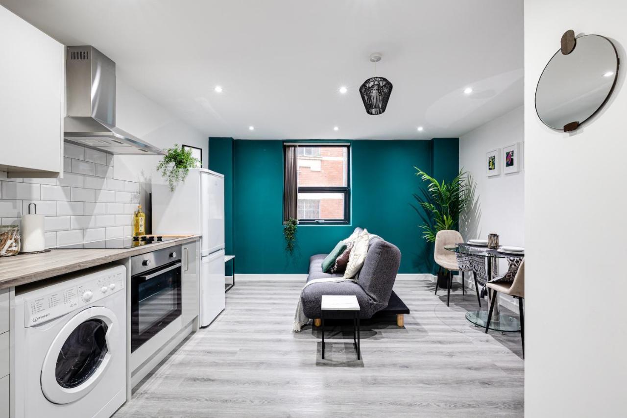 Cosy Modern Apt In Heart Of Stockport - Sleeps 4 Exterior photo