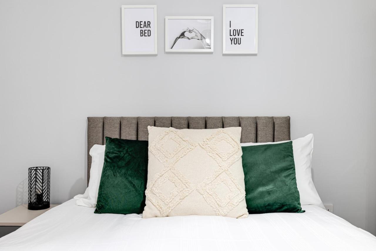 Cosy Modern Apt In Heart Of Stockport - Sleeps 4 Exterior photo