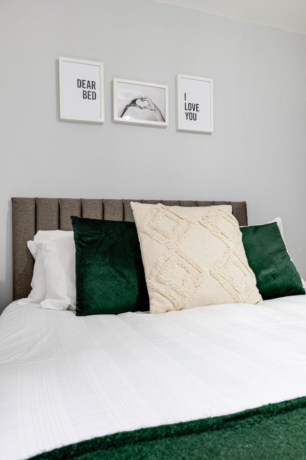 Cosy Modern Apt In Heart Of Stockport - Sleeps 4 Exterior photo