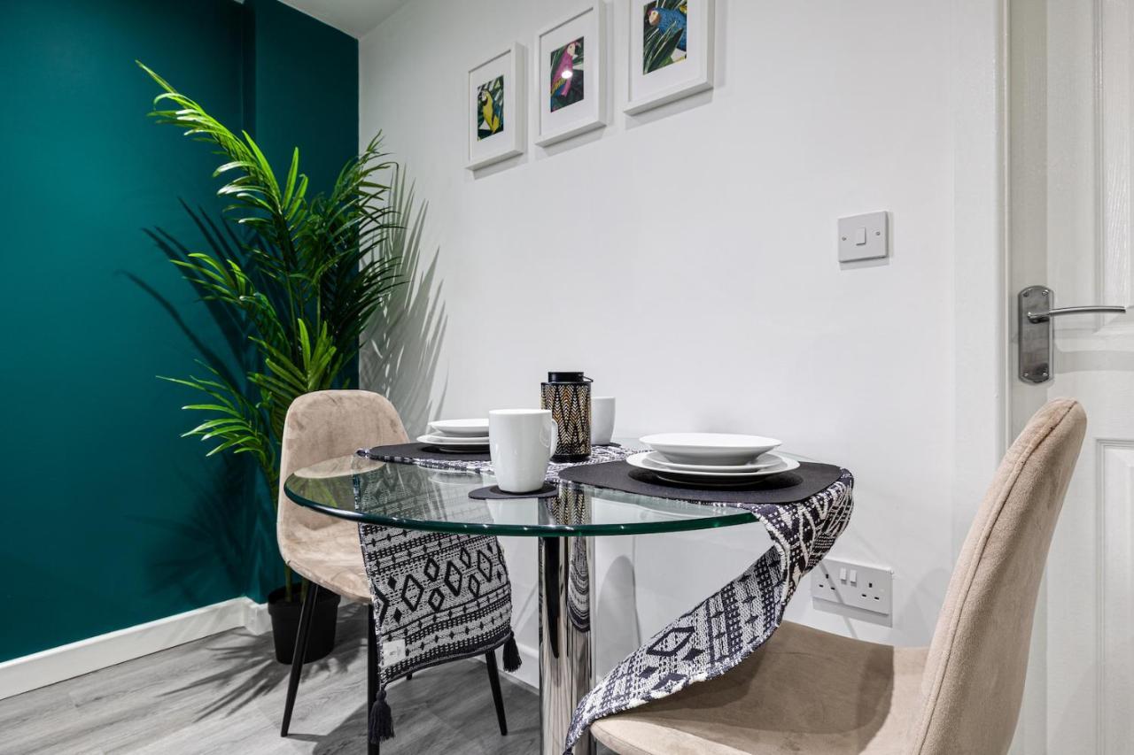 Cosy Modern Apt In Heart Of Stockport - Sleeps 4 Exterior photo
